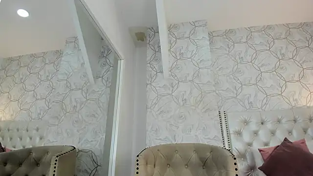 amara_rousse's cam snapshot