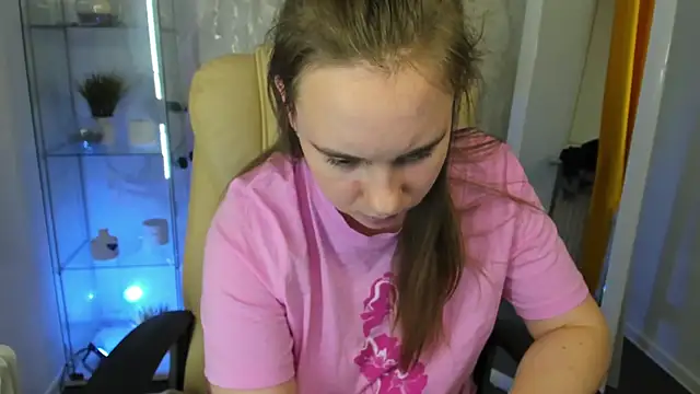 Lika_0ne's cam snapshot