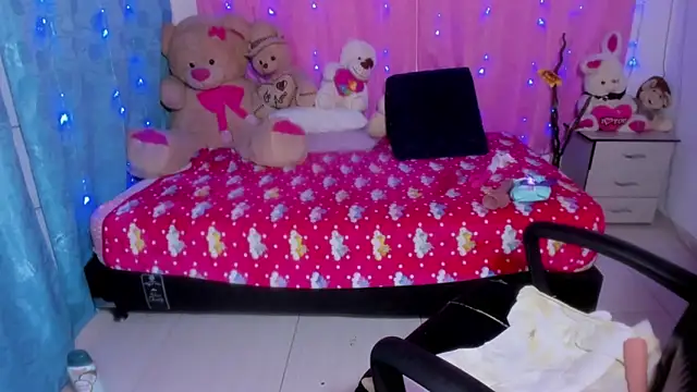 Dana_Jeins's cam snapshot