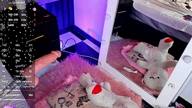 chelsea_bolton_'s cam snapshot