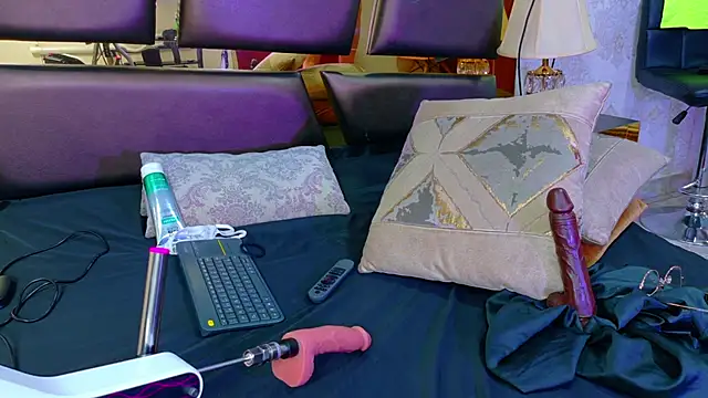 NicoleEsposito's cam snapshot