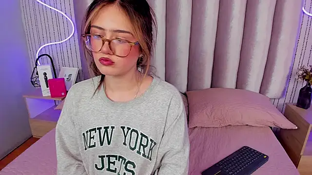 SamanthaPeachss's cam snapshot