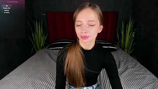 Amy_Waynee's cam snapshot