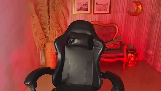 valkiria_ardent_s's cam snapshot