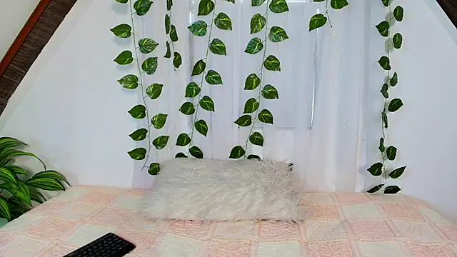 lucia_sweeet's cam snapshot