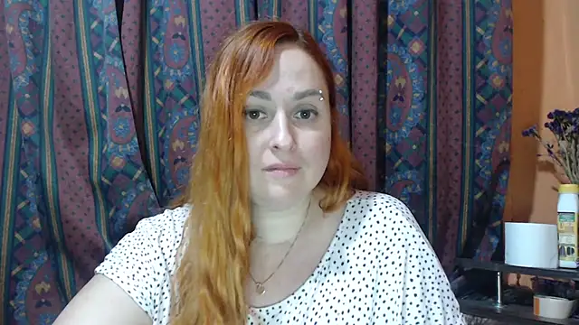 Foxy_Kate3333's cam snapshot