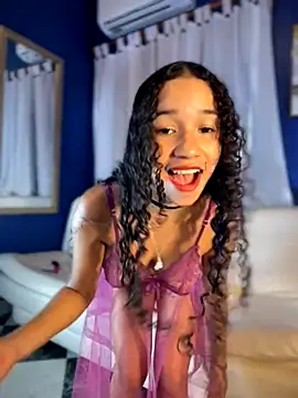 ZoeyFierce's cam snapshot