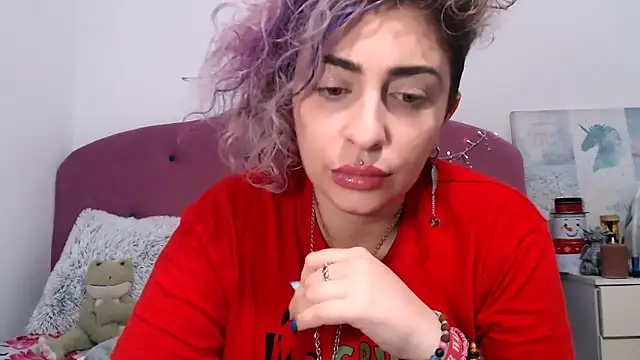 AAARUNY's cam snapshot