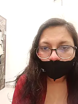 Mahira_sharma01's cam snapshot