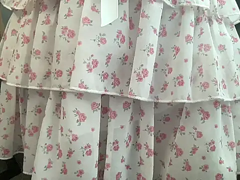 girlonabicycle's cam snapshot