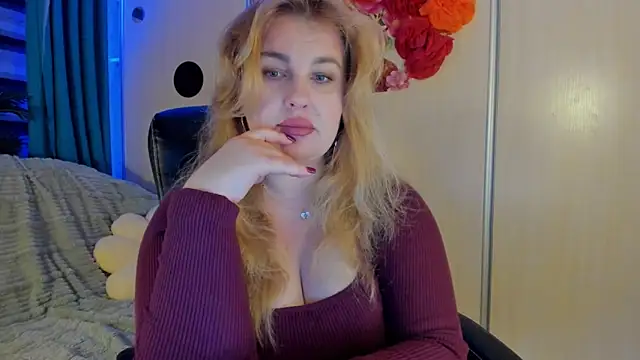 CoraSwon's cam snapshot