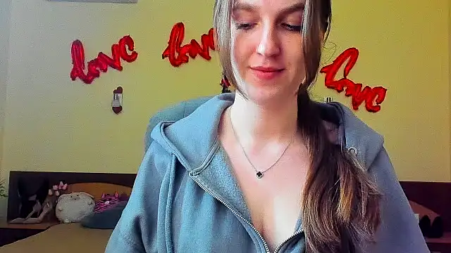 Nesie-Stoun's cam snapshot