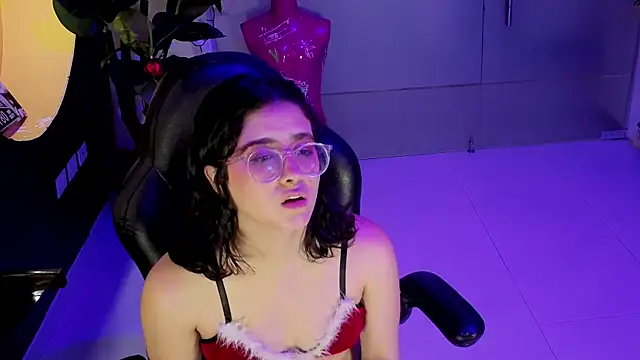 LiLLiAnderson's cam snapshot