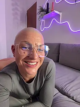 PaulinaSchubert1's cam snapshot