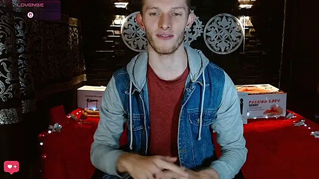 andrewxbi's cam snapshot