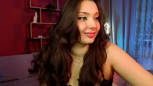 Lucy_louras's cam snapshot