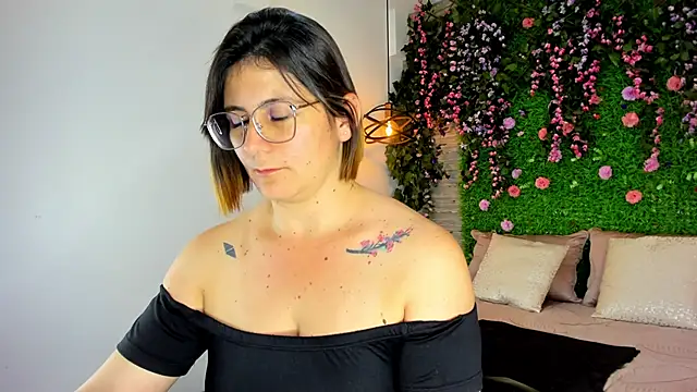 SarahDeyvis's cam snapshot