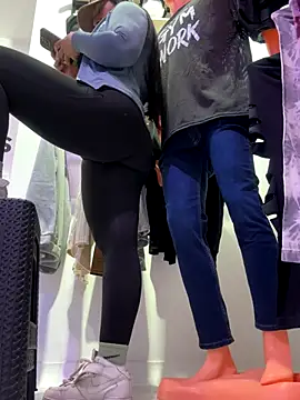 kim_monti's cam snapshot