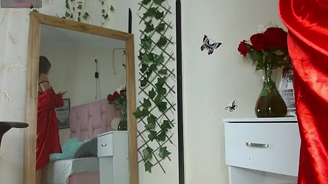 isabela_ferrer_'s cam snapshot