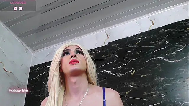 crislingery_dolli live sex cam