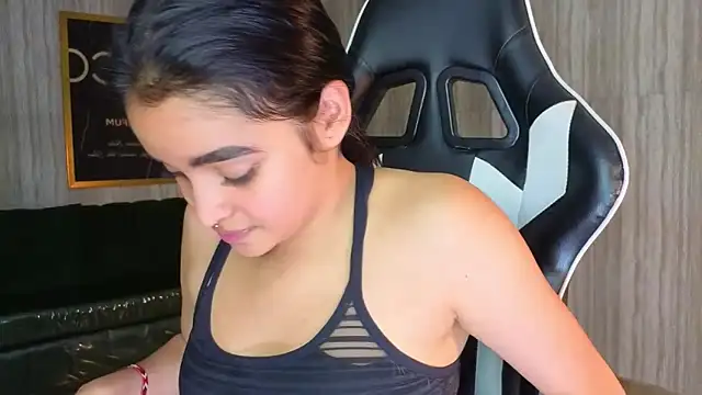 clementine_t's cam snapshot