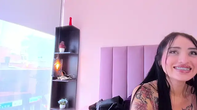 violet_myerrs's cam snapshot