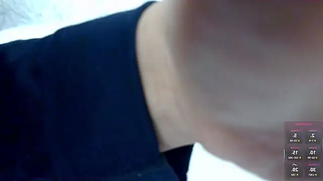 aura_sanders1's cam snapshot