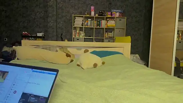 AzureEyes's cam snapshot