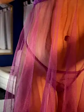 ZoeyFierce's cam snapshot