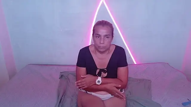 Stacy_Hall0's cam snapshot