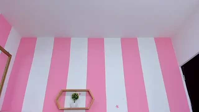 ISABELLA_020's cam snapshot