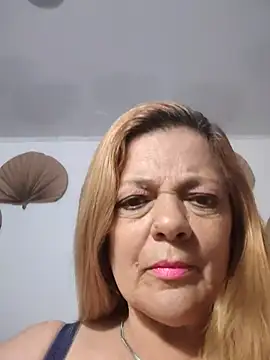 karlaanqui1's cam snapshot