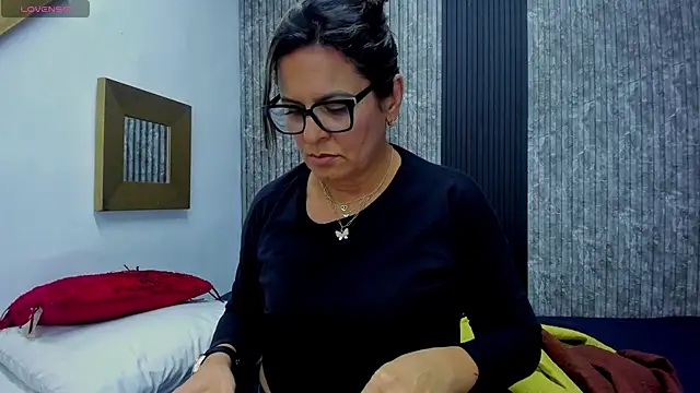 Agatha_Pleasure's cam snapshot