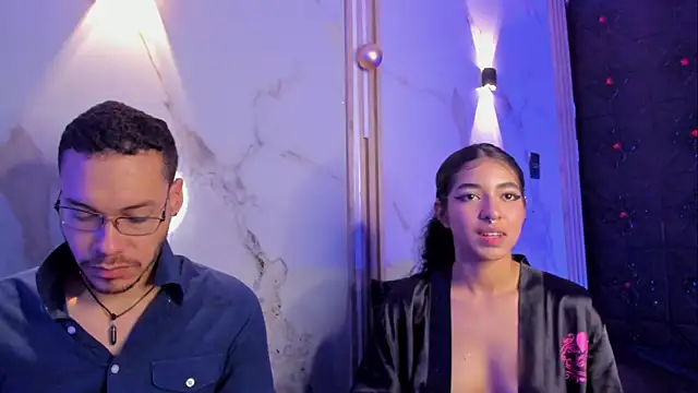 Aron_and_molly's cam snapshot