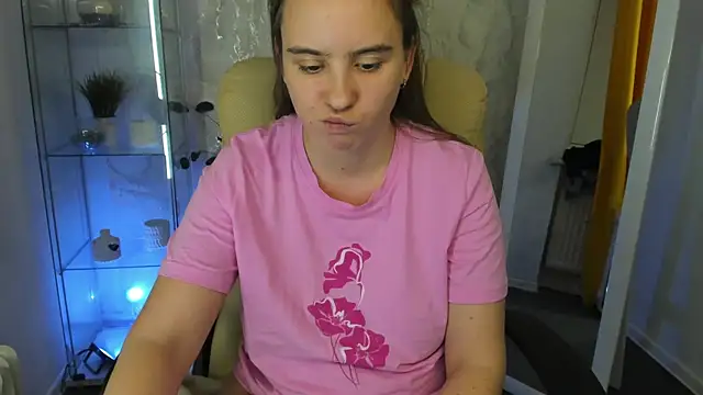 Lika_0ne's cam snapshot