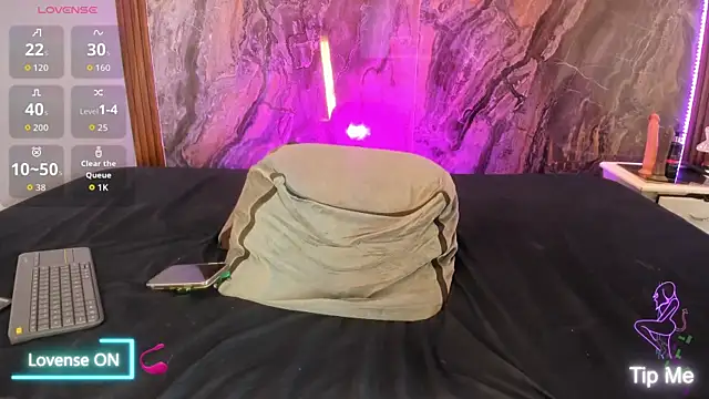 MiiaaCollinss's cam snapshot