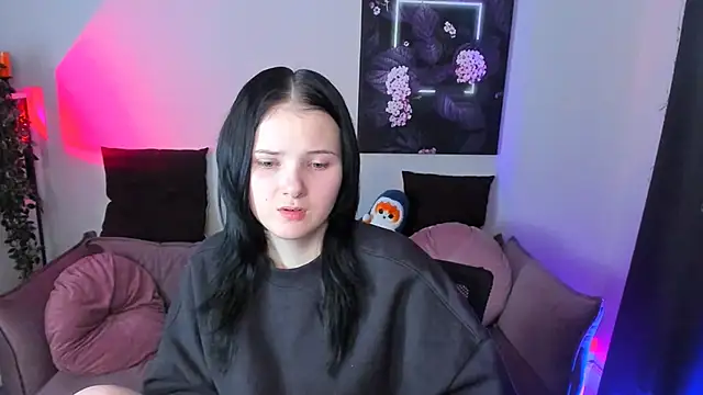 Leila_xxBaby's cam snapshot