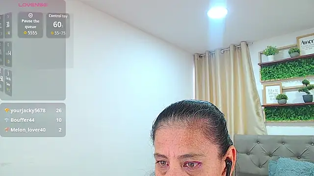 sasi_luna's cam snapshot