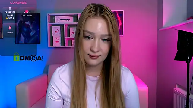 playful_sophie's cam snapshot