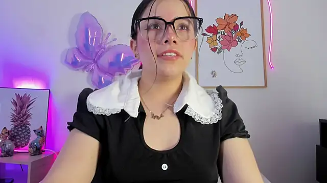 violettabond's cam snapshot