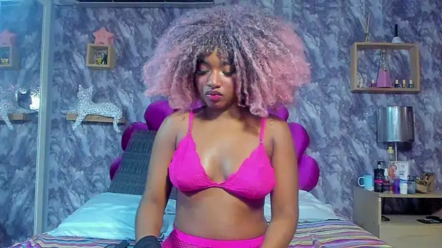 EMMAPARISS's cam snapshot