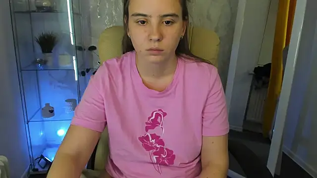 Lika_0ne's cam snapshot