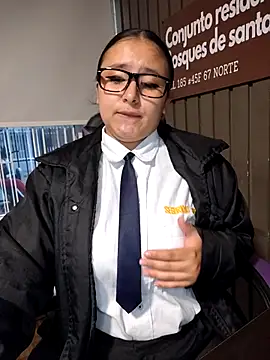 Cute_Penelope's cam snapshot