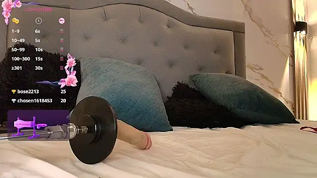 Nina_Rouge7's cam snapshot