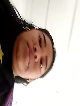 Sarahy-'s cam snapshot