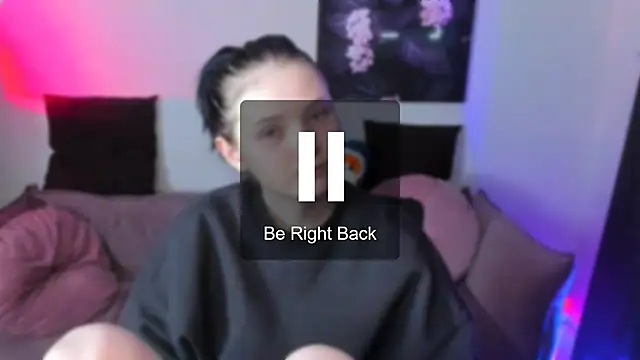 Leila_xxBaby's cam snapshot