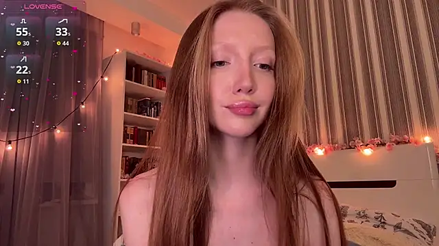 Awwwrora's cam snapshot