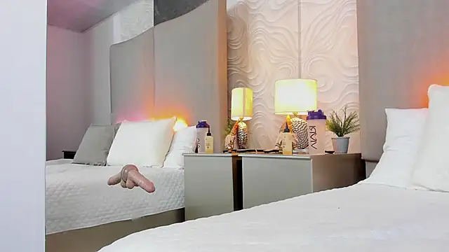 scarlett_leblanc_'s web cam