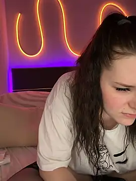 Mila-Jasmin's cam snapshot