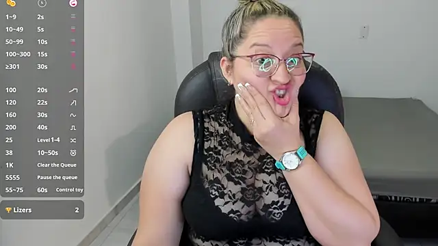 alejandra_milf_'s cam snapshot